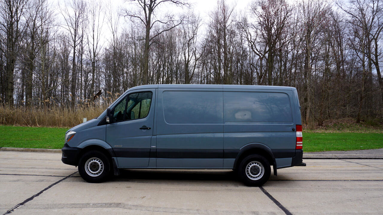 Used 2016 Mercedes-Benz Sprinter 2500 image 2