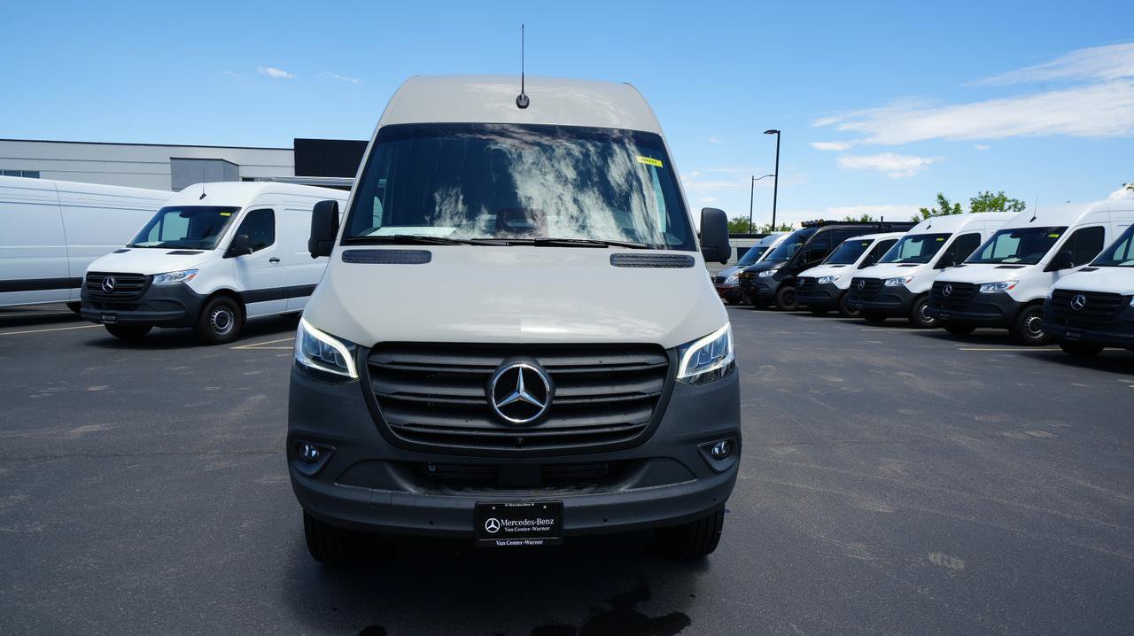 New 2026 Mercedes-Benz Sprinter 2500 image 2