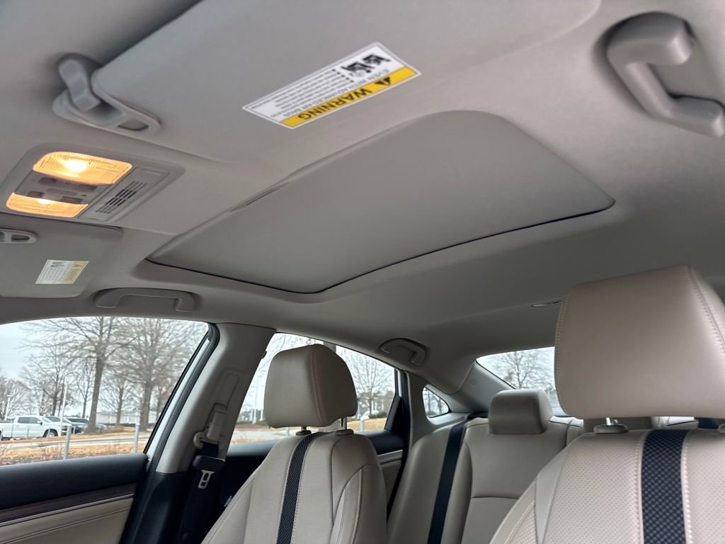 Used 2019 Honda Civic EX-L image 25