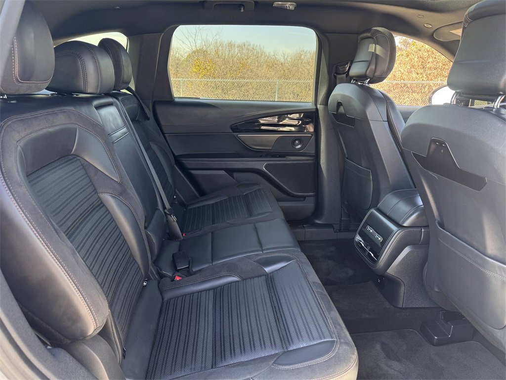 Used 2024 Lincoln Nautilus Reserve w/ Equipment Group 202A image 27