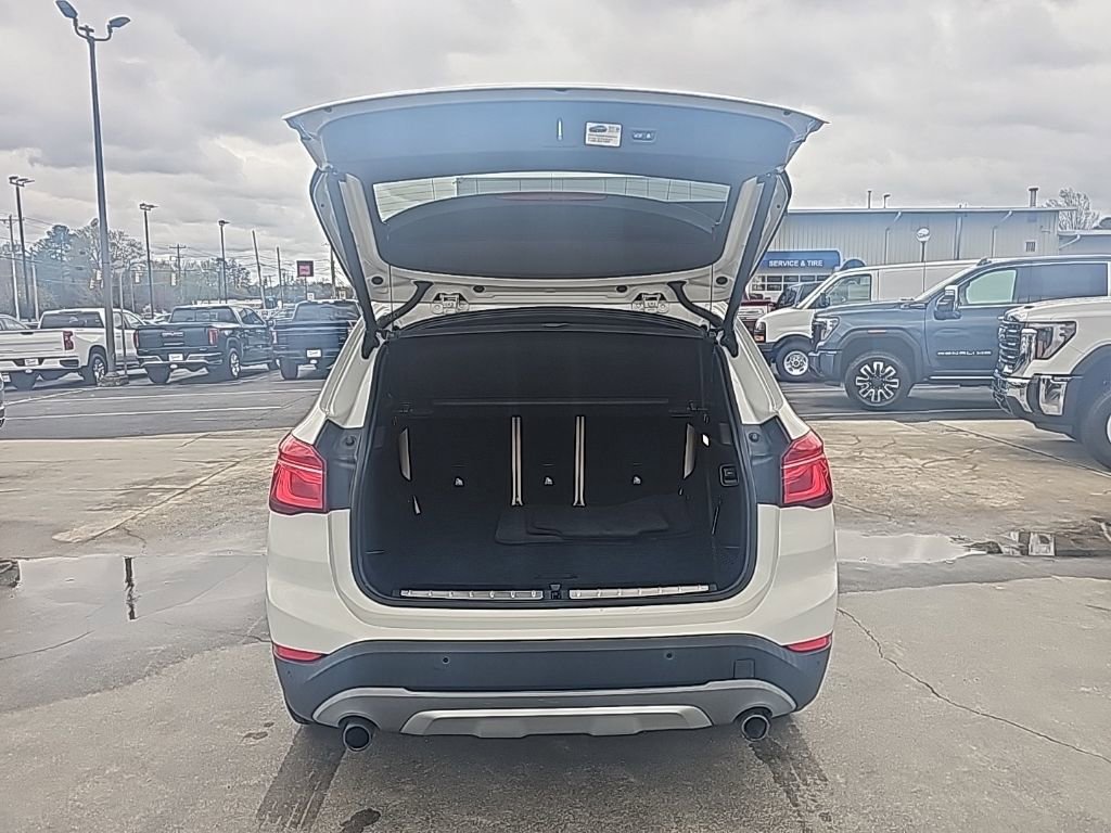 Used 2017 BMW X1 xDrive28i image 6