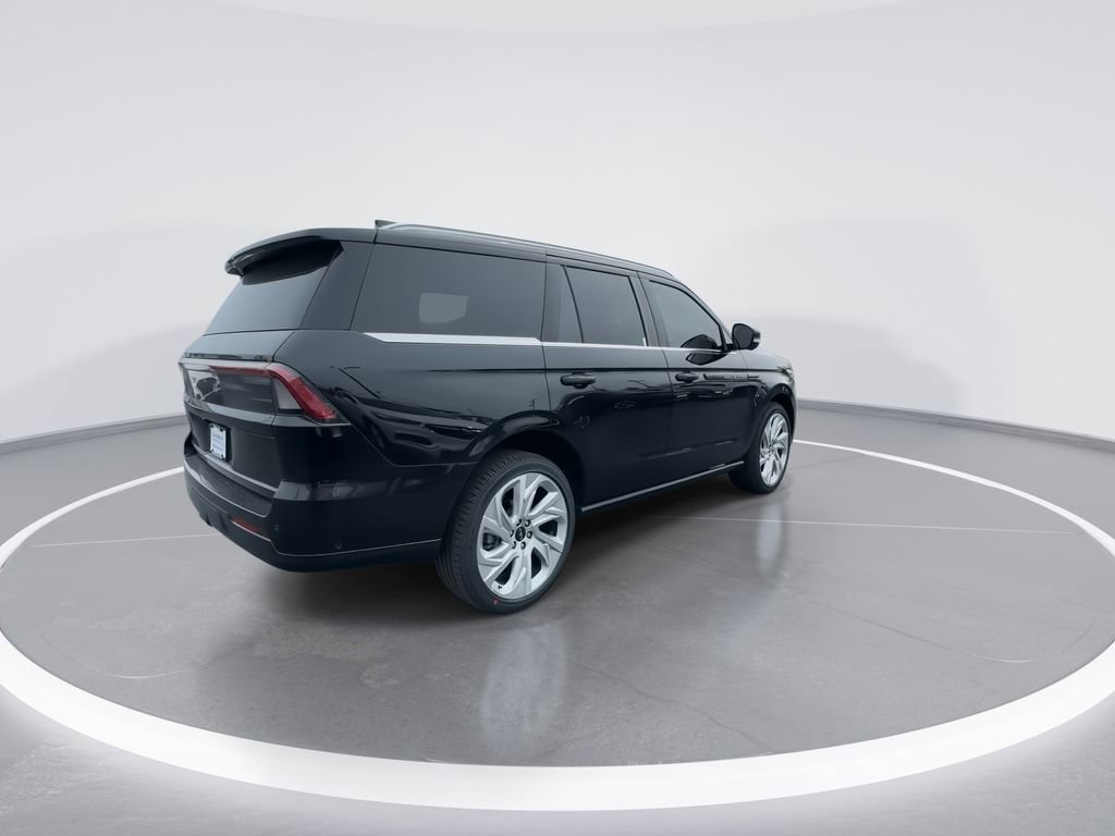 Used 2025 Lincoln Navigator Black Label image 8