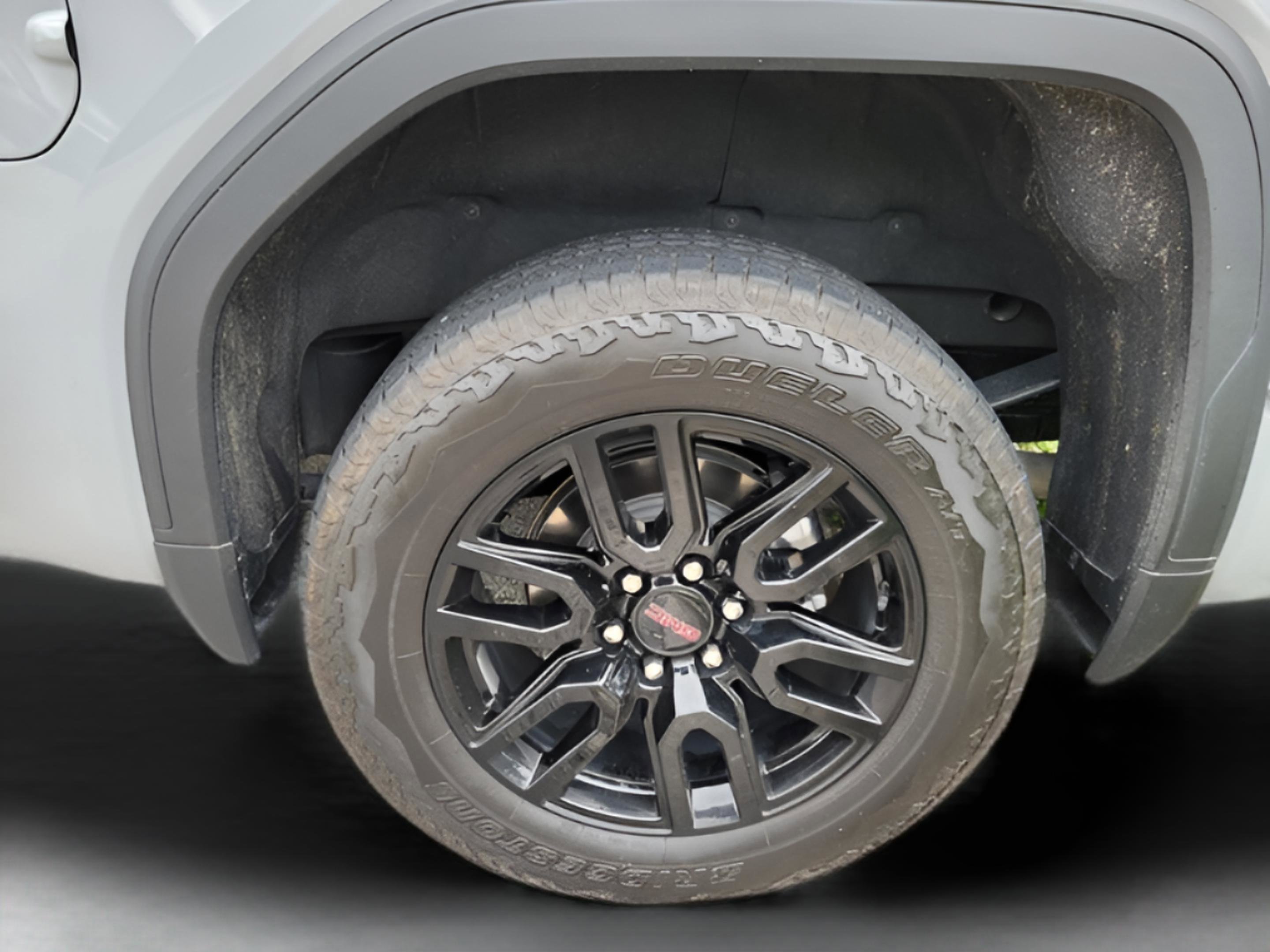 Used 2024 GMC Sierra 1500 Elevation image 27