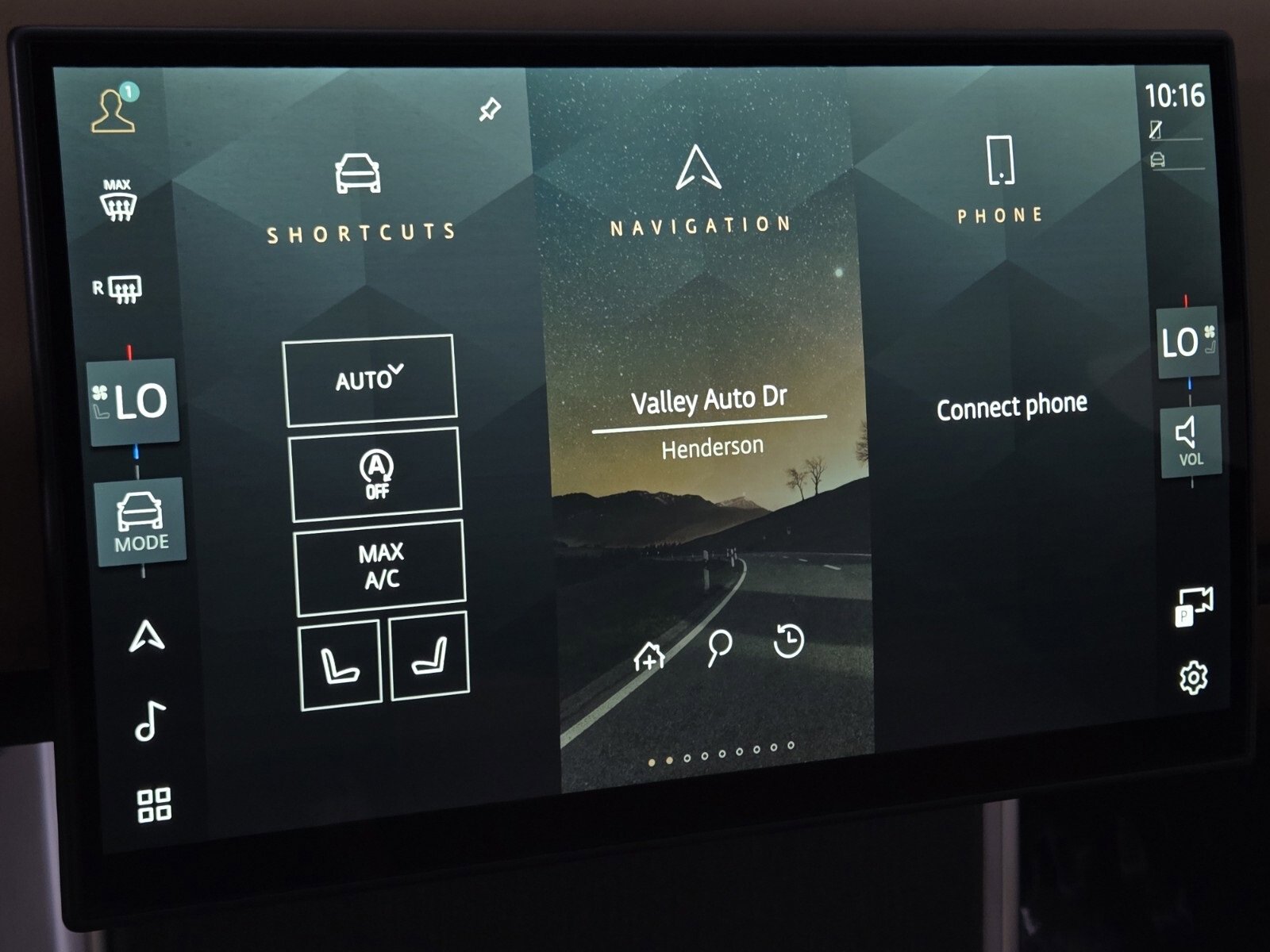 New 2025 Land Rover Range Rover SE image 26