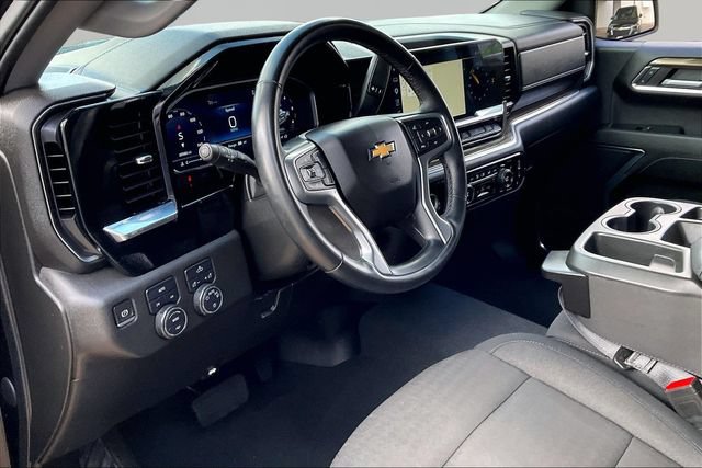 Used 2023 Chevrolet Silverado 1500 LT AWD/4WD image 12