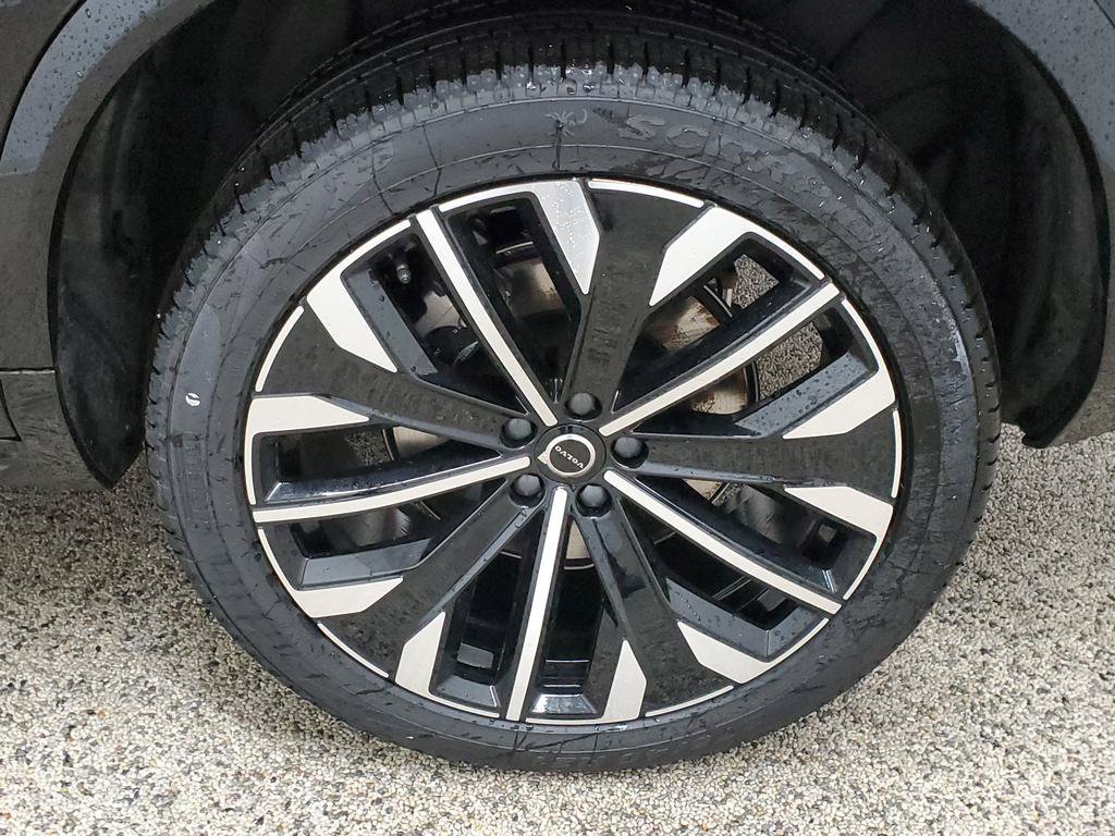 New 2027 Volvo XC90 B6 Plus AWD/4WD image 12