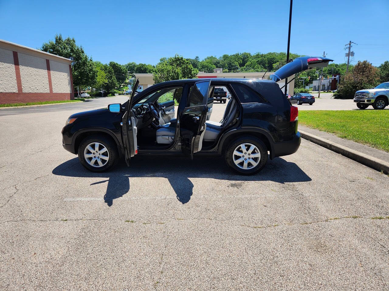 Used 2011 Kia Sorento 2WD image 23