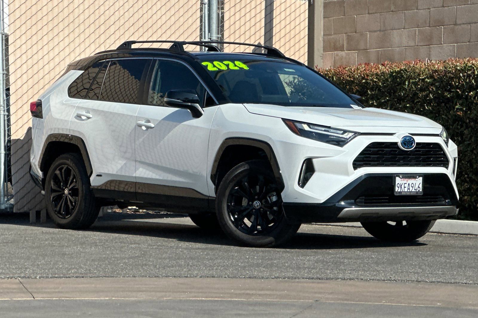 Used 2024 Toyota RAV4 XSE w/ Weather Package AWD/4WD video 2