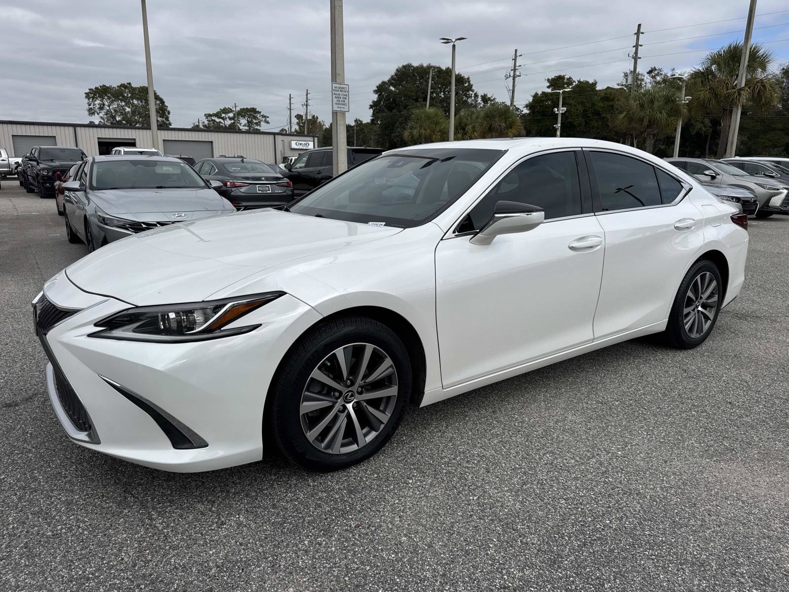 Used 2021 Lexus ES 350 w/ Protection Package (P3) image 7