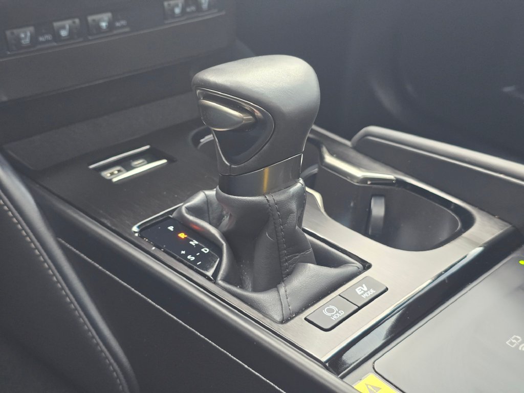 Certified 2024 Lexus ES 300h w/ Premium Package FWD image 23