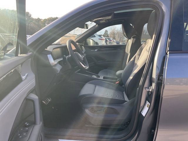 New 2026 Volkswagen Tiguan SE R-Line image 18