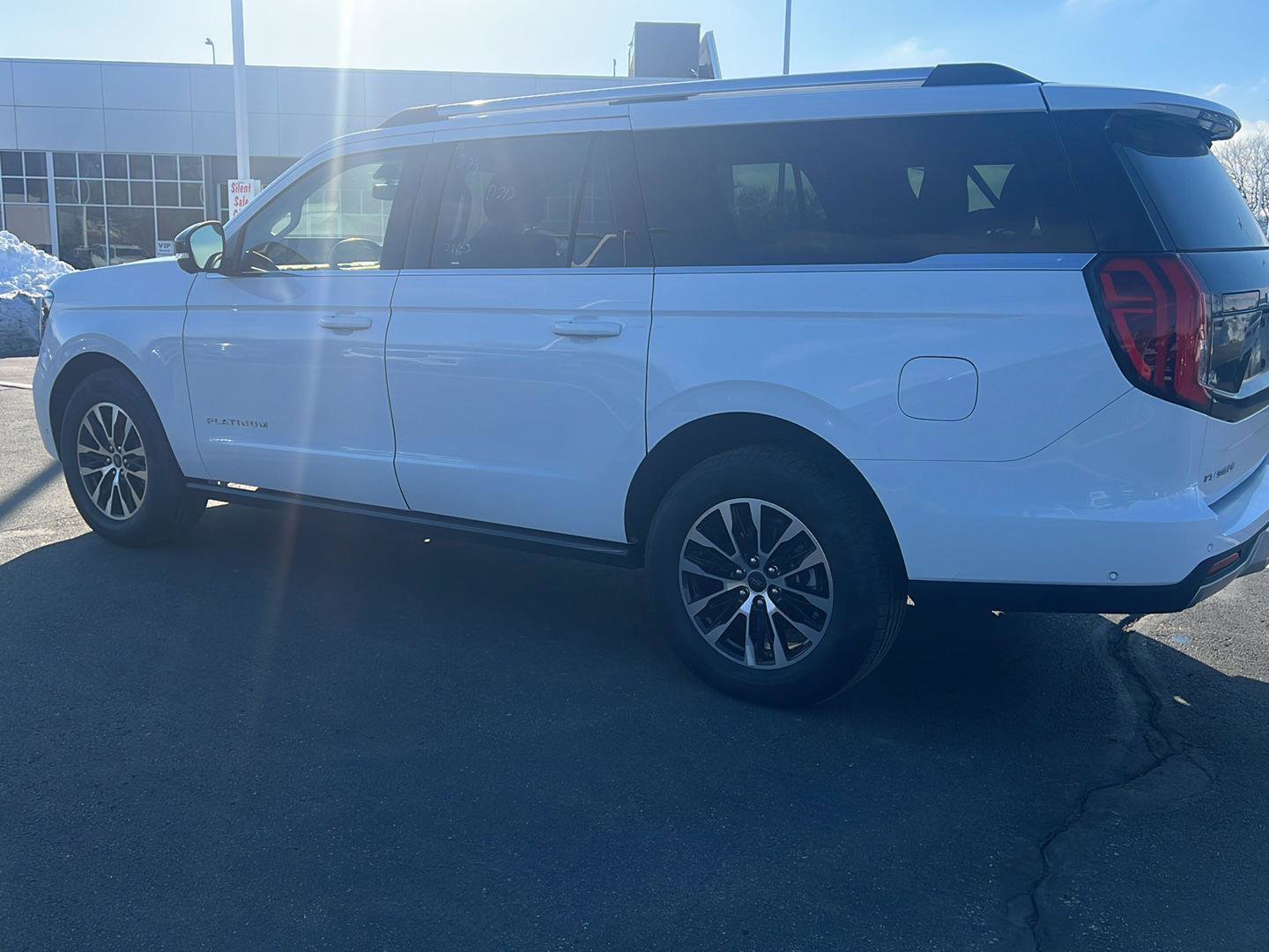 Used 2025 Ford Expedition Max Platinum image 11