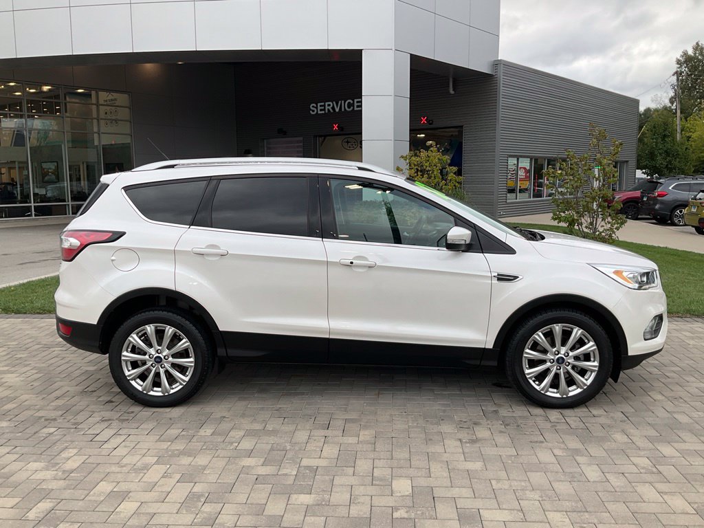 Used 2017 Ford Escape Titanium FWD image 8