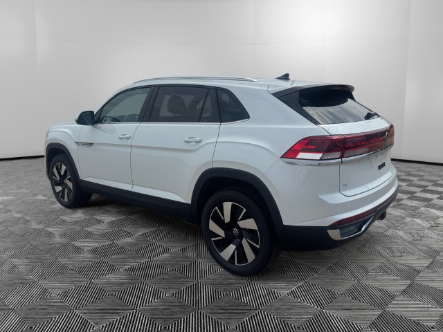 New 2026 Volkswagen Atlas Cross Sport SE FWD image 3
