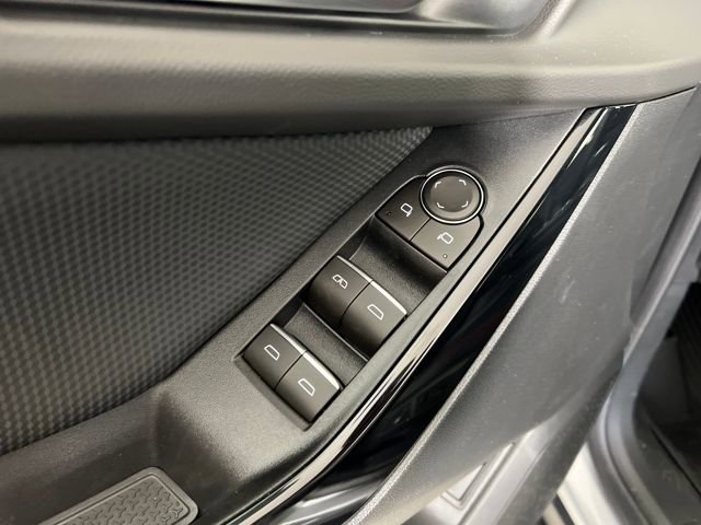 New 2026 Chevrolet Equinox RS w/ Convenience Package III FWD image 11