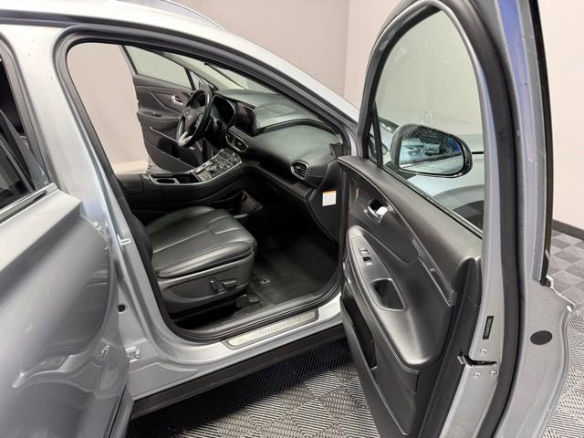 Used 2023 Hyundai Santa Fe SEL Premium image 17