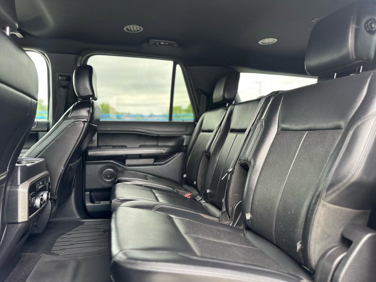 Used 2019 Ford Expedition Max XLT w/ Equipment Group 202A RWD image 14