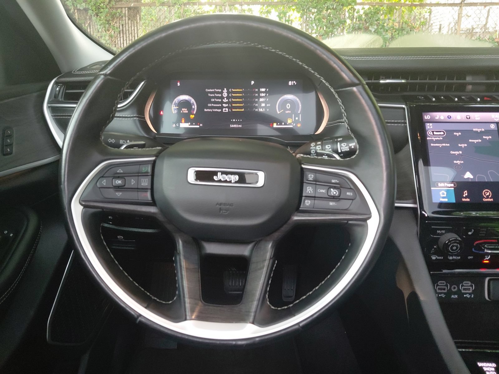 Used 2021 Jeep Grand Cherokee L Limited AWD/4WD image 4