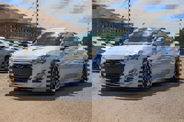 Used 2015 Hyundai Genesis 3.8 RWD image 3