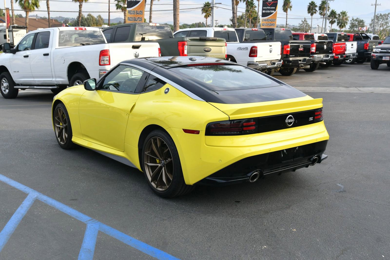 Used 2023 Nissan Z w/ Floor Mat Package (L93) RWD image 5