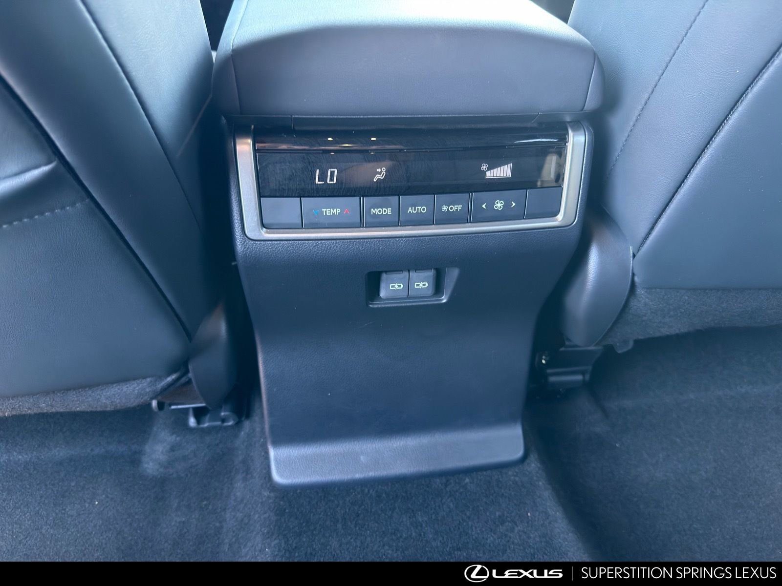 Certified 2025 Lexus GX 550 w/ Cold Area Package AWD/4WD image 29