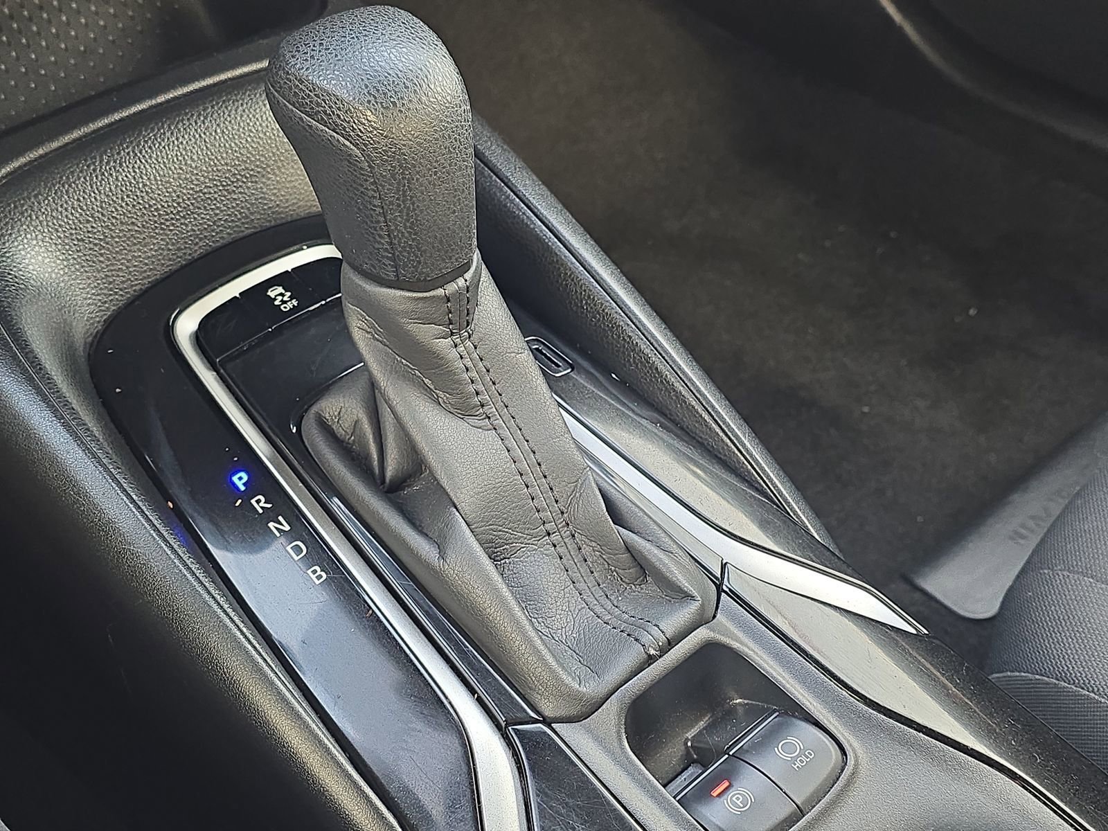 Used 2020 Toyota Corolla LE image 23