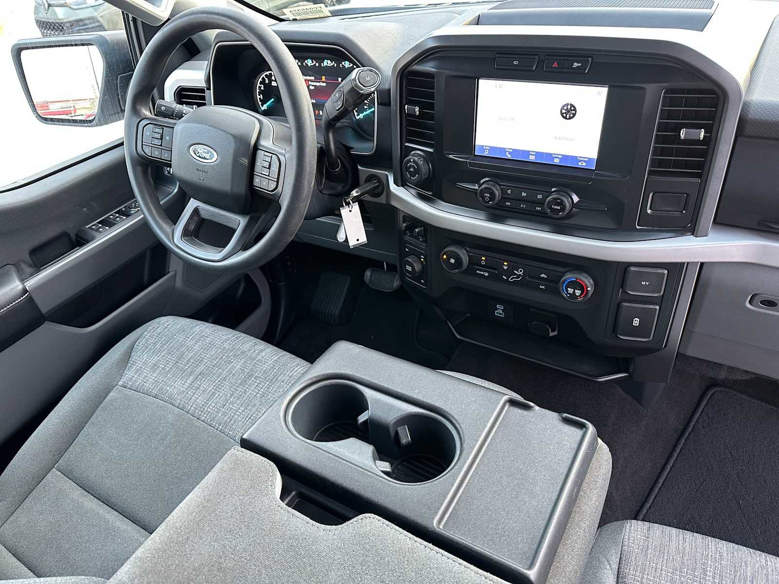 Used 2022 Ford F150 XLT w/ Trailer Tow Package image 11