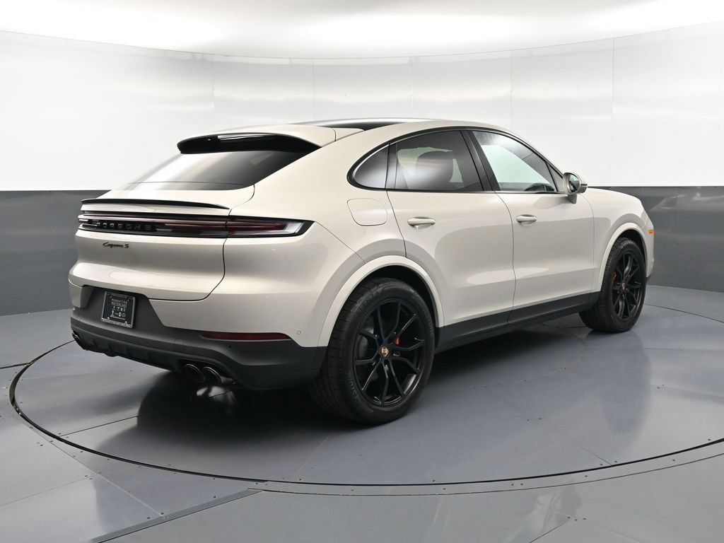 Certified 2026 Porsche Cayenne S AWD/4WD image 8