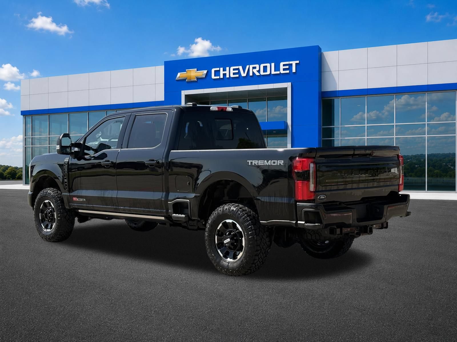 Used 2025 Ford F250 Platinum w/ Tremor Off-Road Package AWD/4WD image 5