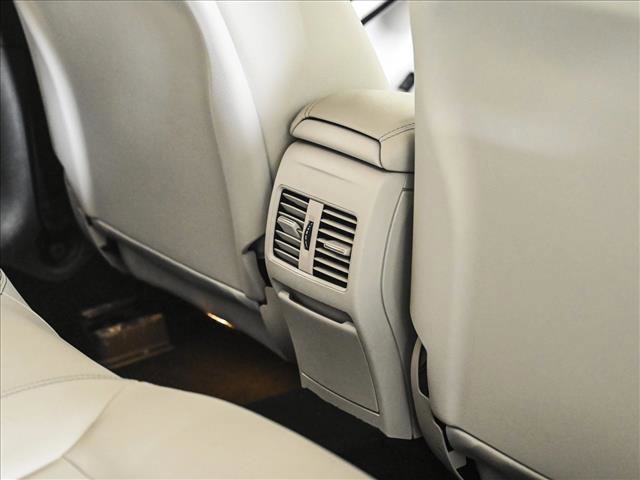 Used 2018 Mercedes-Benz GLA 250 4MATIC image 19