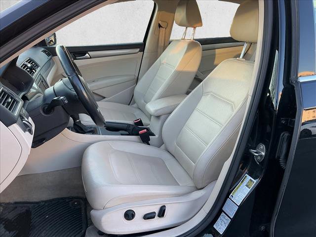 Used 2015 Volkswagen Passat 1.8T Wolfsburg Edition image 9