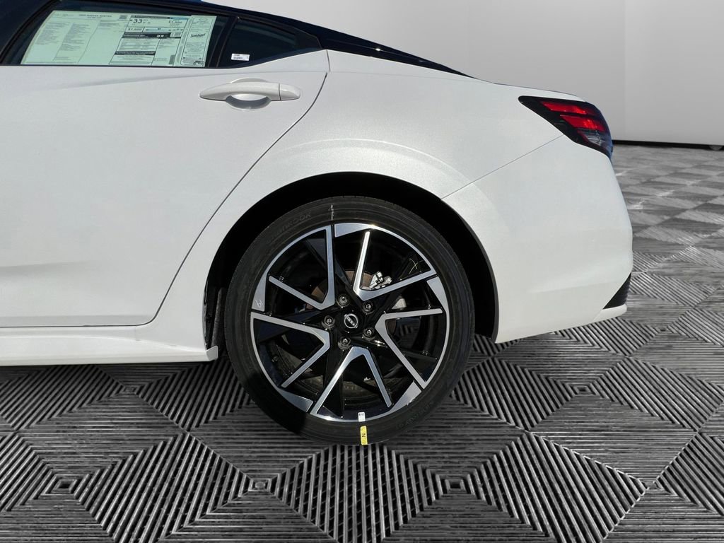 Certified 2025 Nissan Sentra SR image 40