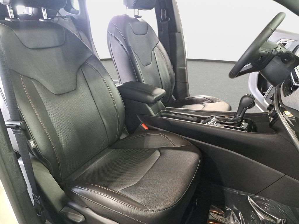 Certified 2023 Jeep Compass Latitude AWD/4WD image 11