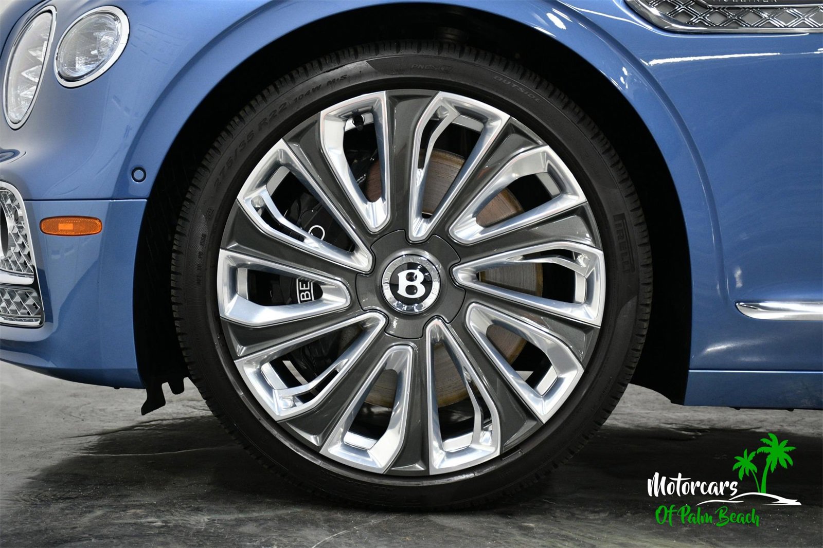 Used 2023 Bentley Flying Spur W12 image 65