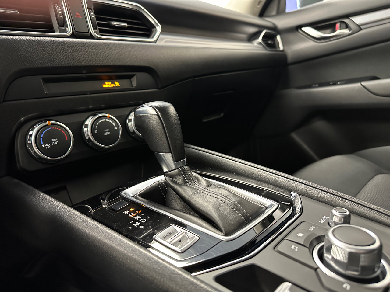 Used 2018 MAZDA CX-5 Sport image 35