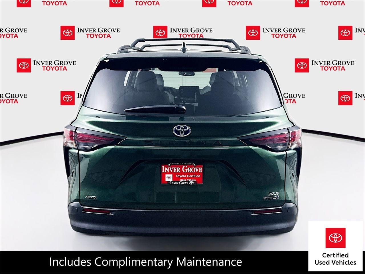 Certified 2024 Toyota Sienna XLE image 6