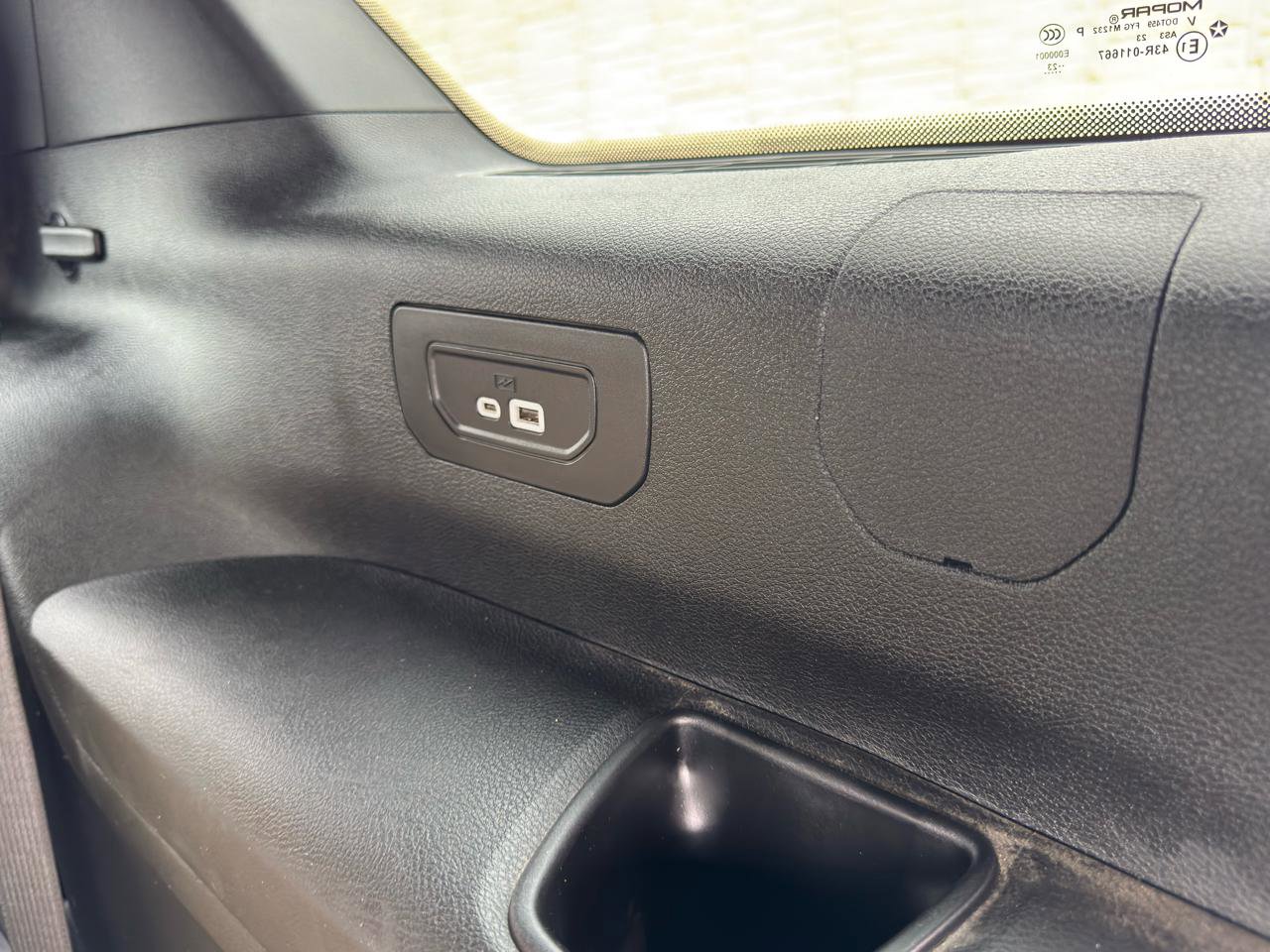 Used 2024 Jeep Grand Cherokee L Limited image 52