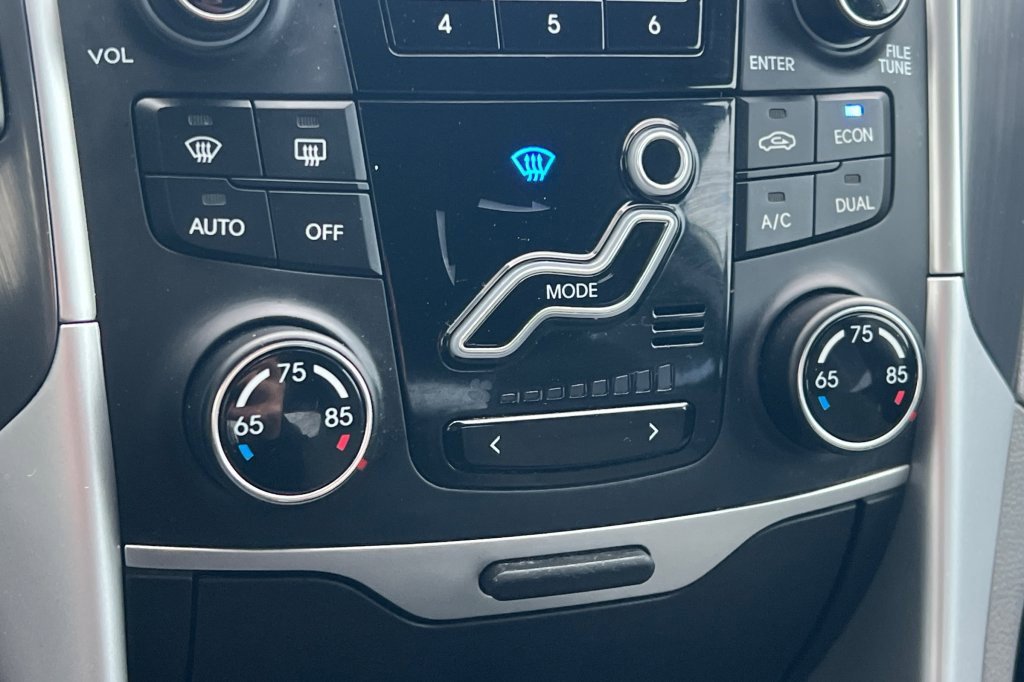 Used 2013 Hyundai Sonata Hybrid image 15