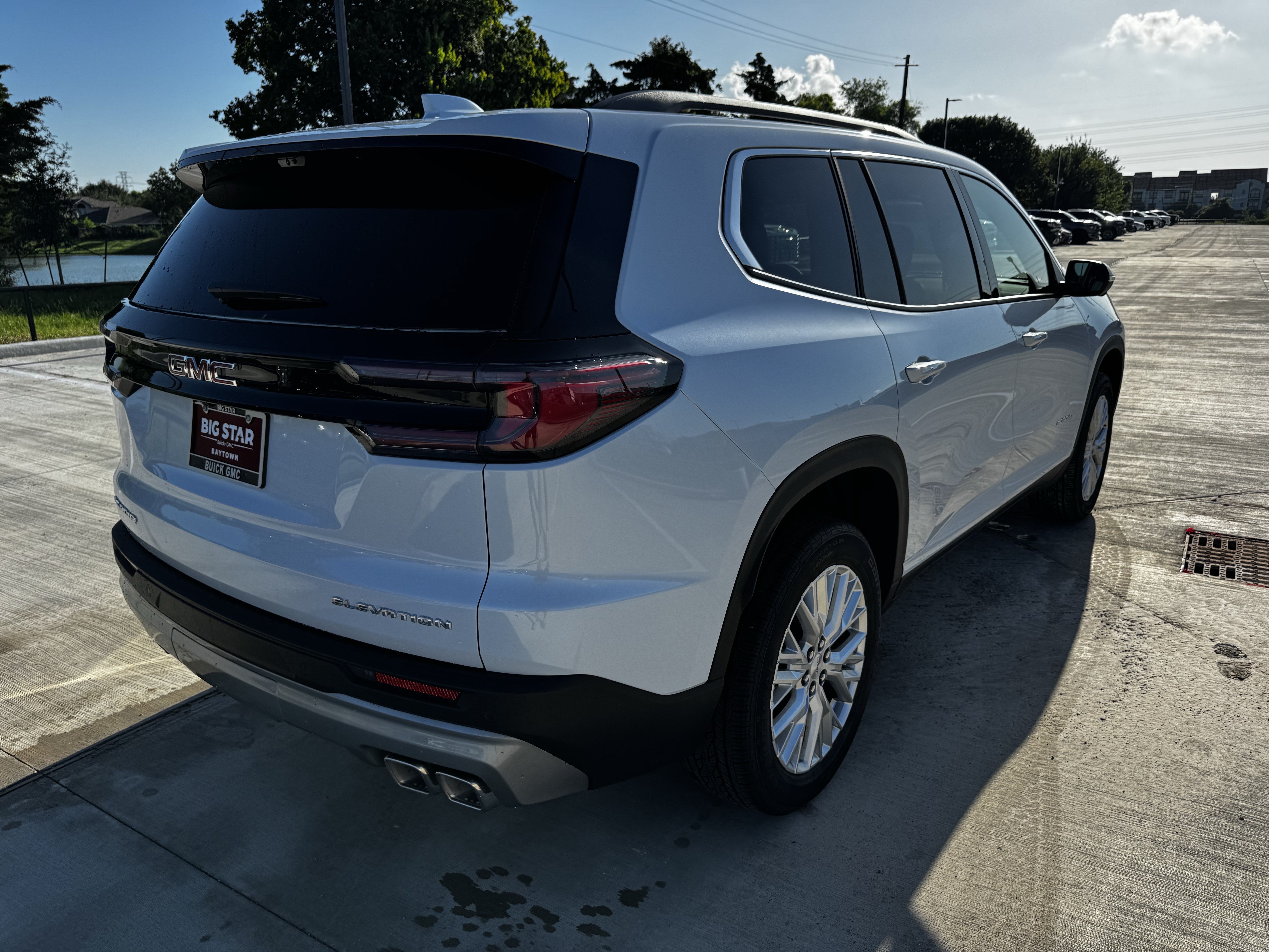 New 2026 GMC Acadia Elevation w/ Elevation Premium Package FWD image 6