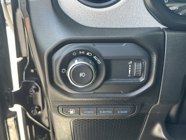 Certified 2025 Jeep Wrangler Unlimited Sport S 4xe AWD/4WD image 28