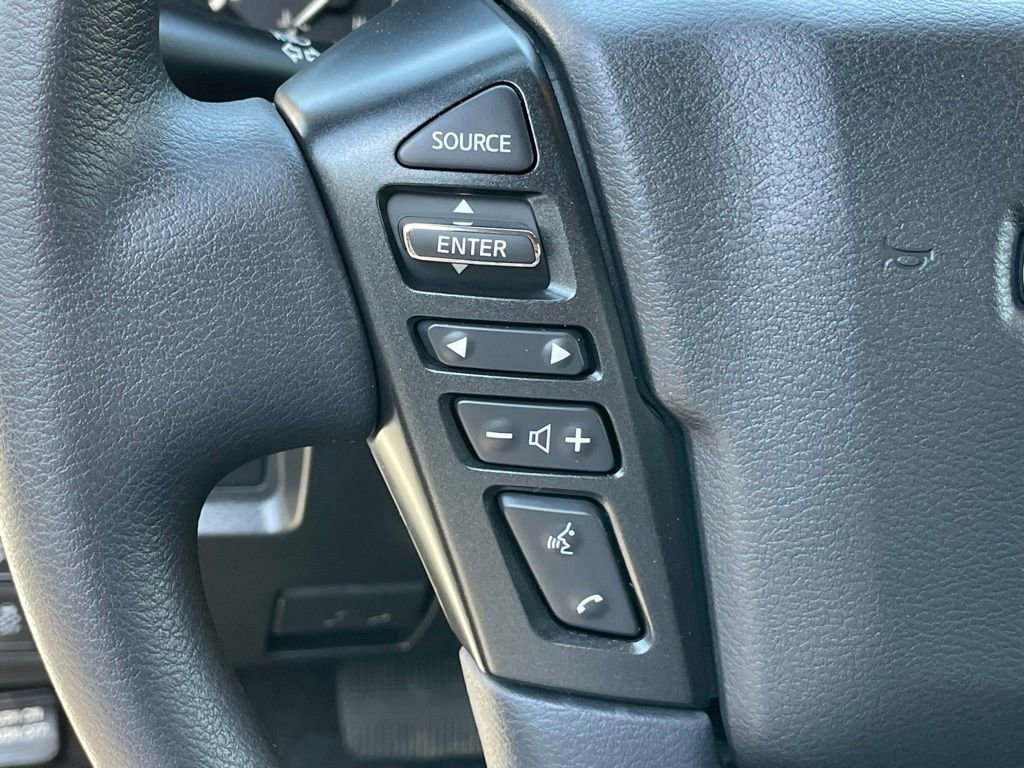 Certified 2023 Nissan Frontier SV AWD/4WD image 15