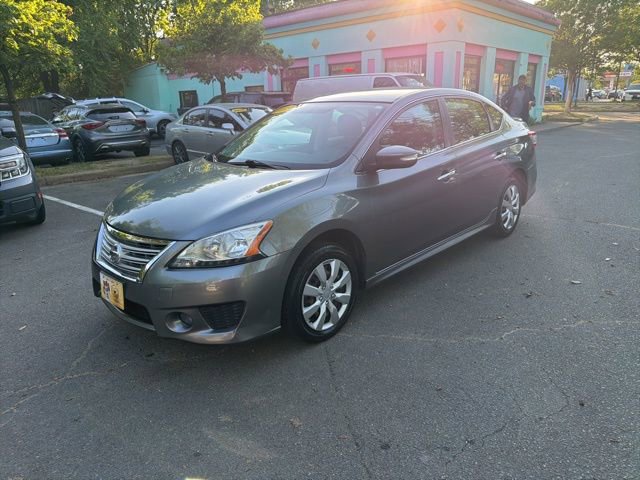 Used 2015 Nissan Sentra SR FWD image 2
