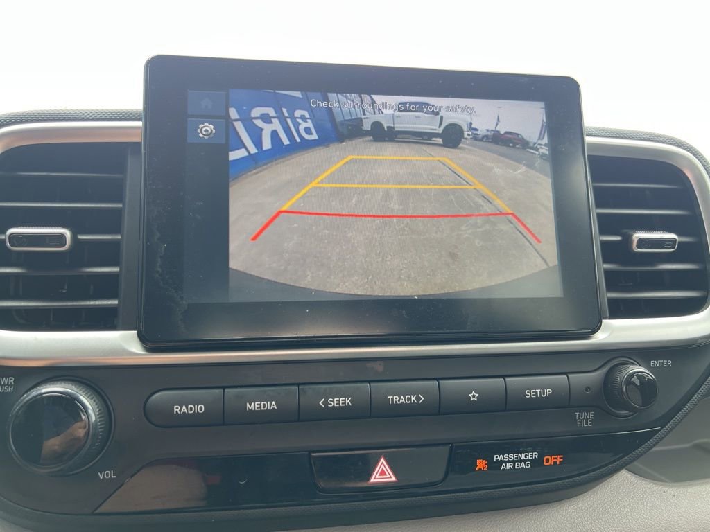 Used 2024 Hyundai Venue SEL image 31