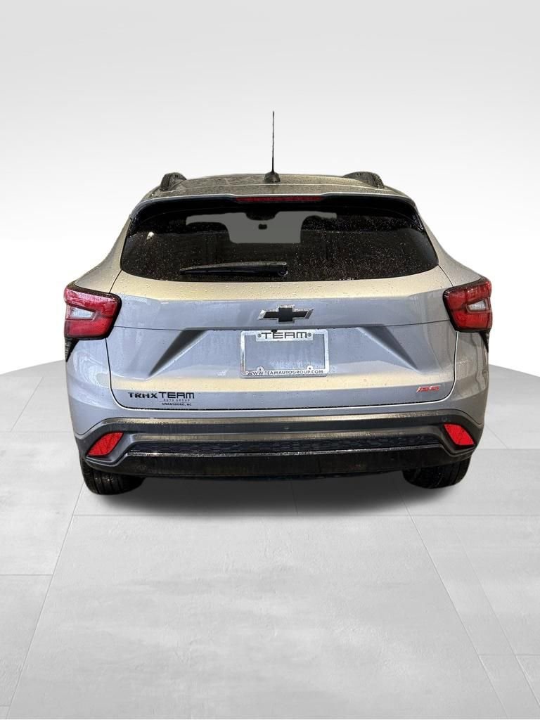 Used 2024 Chevrolet Trax RS w/ Sunroof Package image 5