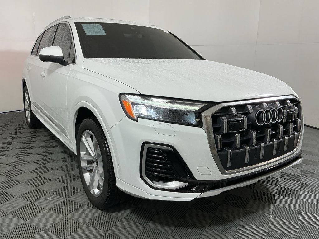 Used 2025 Audi Q7 3.0T Premium Plus AWD/4WD image 3