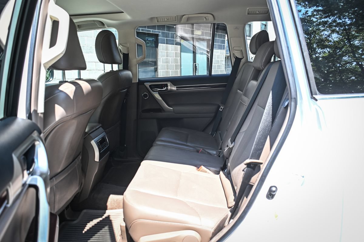 Used 2015 Lexus GX 460 Luxury AWD/4WD image 10