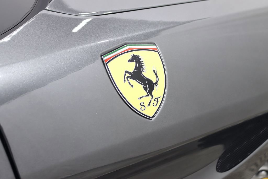 Used 2016 Ferrari California T image 14