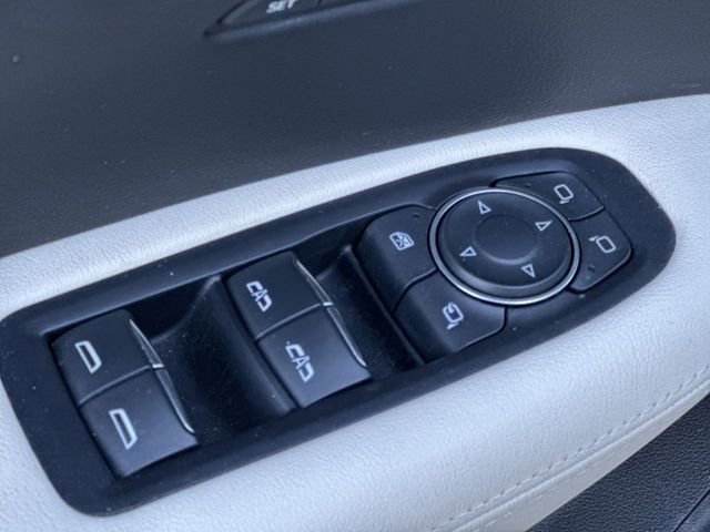 Certified 2023 Cadillac XT5 Sportv w/ Technology Package image 13