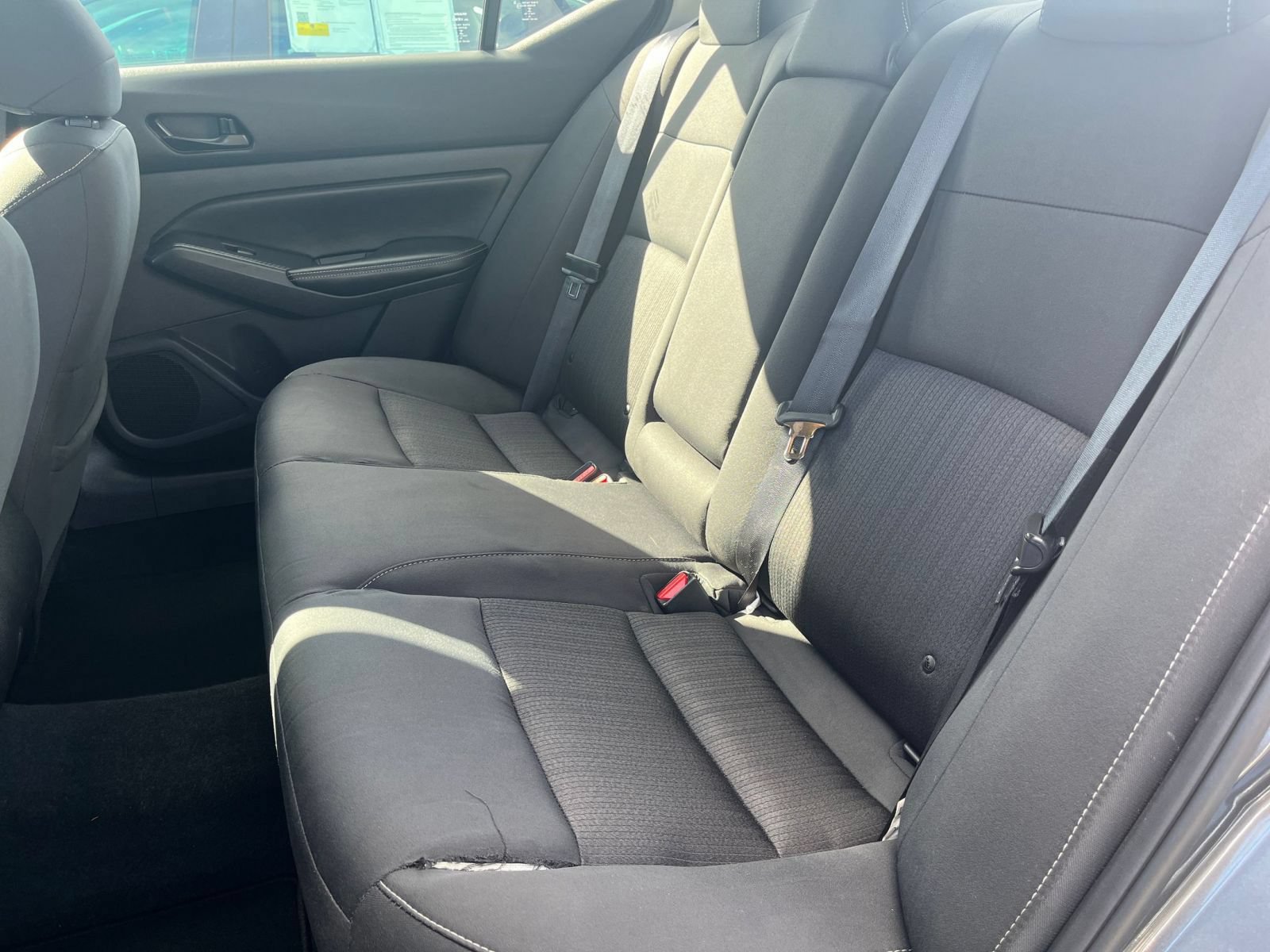 Used 2025 Nissan Altima 2.5 SV FWD image 34