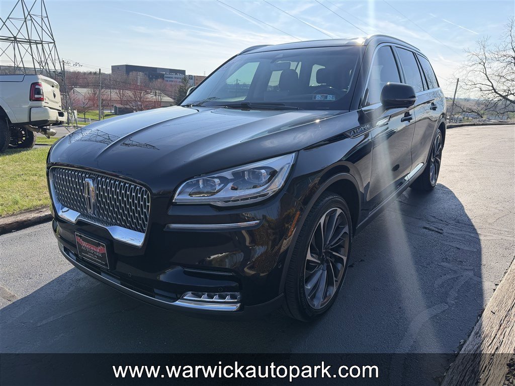 Used 2020 Lincoln Aviator Reserve w/ Equipment Group 202A image 3